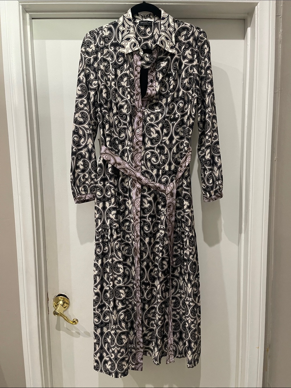 Current Air, NWOT, Classic Long Sleeve Printed button down Dress